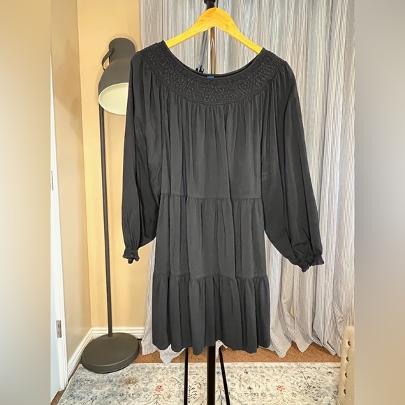 Old Navy Dresses & Skirts - Old Navy Dress
XXL
Tiered skirt 
Slightly faded